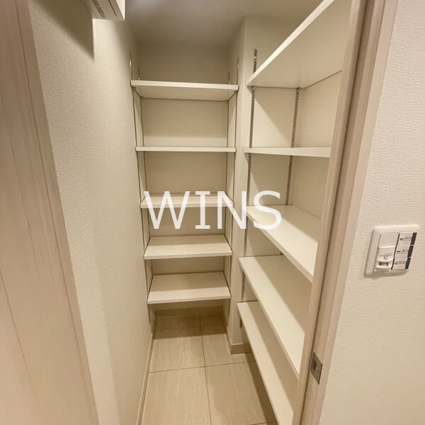 収納　※別部屋参考写真です。