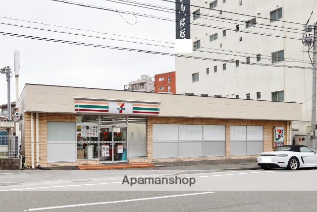 コンビニ　セブンイレブン 徳島助任橋店（コンビニ）まで763m