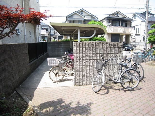 その他共有部分　駐輪場あり