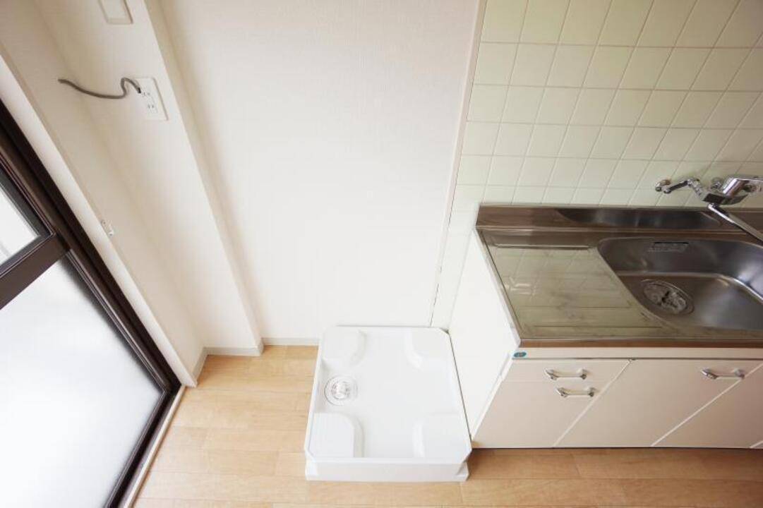 洗面設備　洗濯機置場