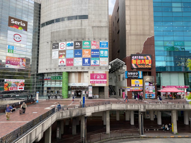 ショッピングセンター　マグレブEAST（ショッピングセンター）まで812m