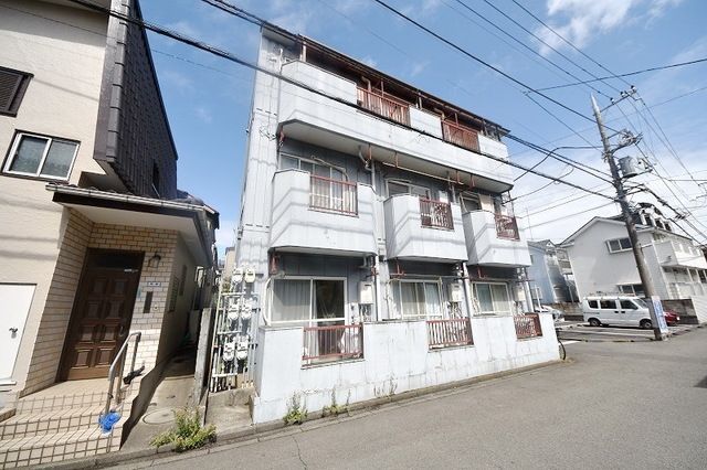 建物外観　かんばん