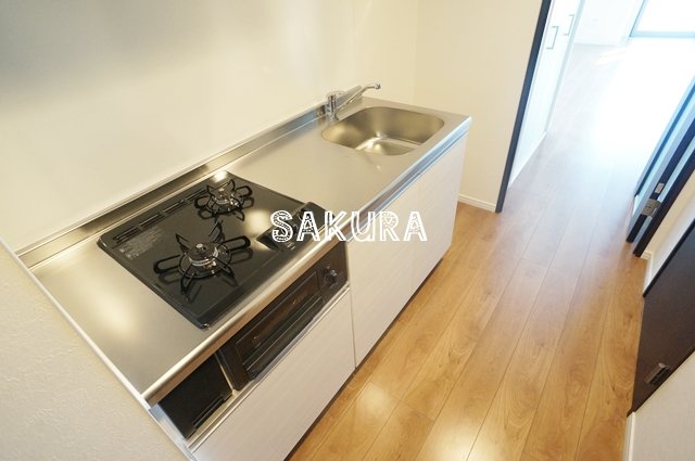 キッチン　周りを見渡しながら調理のできるカウンターキッチンです♪