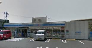 コンビニ　ローソン 練馬中村三丁目店（コンビニ）まで373m