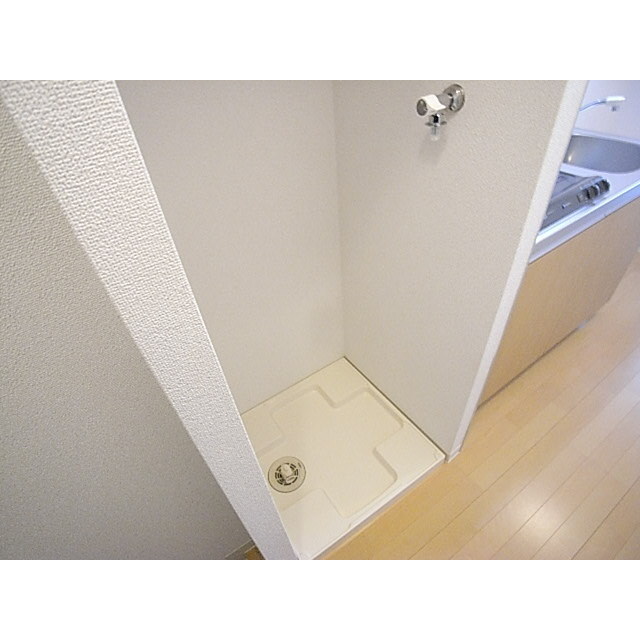 その他　※別室参考写真　室内洗濯置場