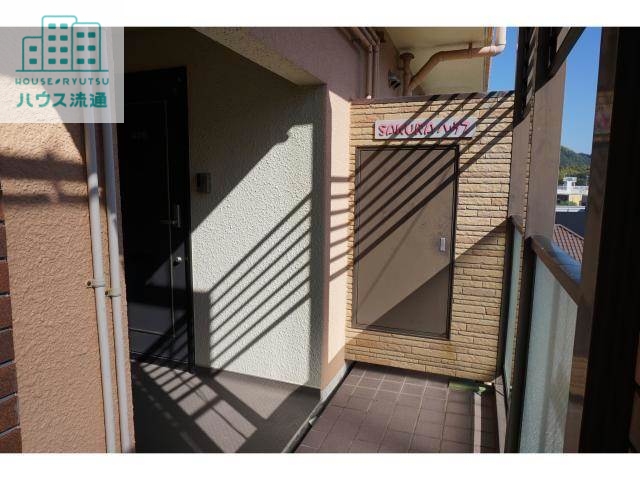 エントランス　エントランス部分