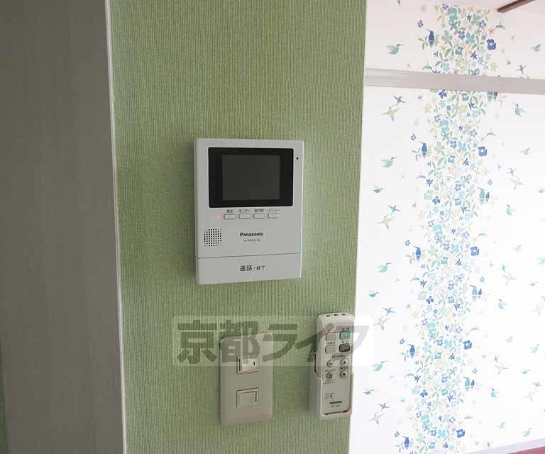 セキュリティ　安心のＴＶホン付いてます。