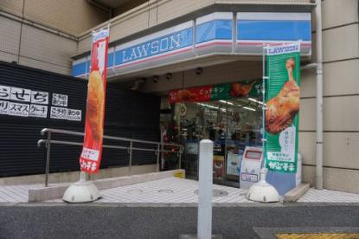 コンビニ　ローソン横浜大口通店（コンビニ）まで225m