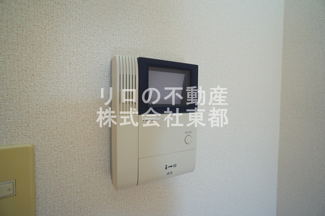 セキュリティ　ＴＶモニター付インターホンがあるので訪問者が一目でわかります