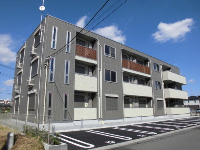 建物外観　東向きで朝陽さんさん♪