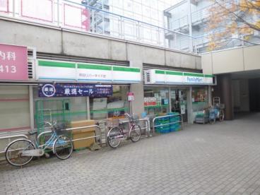 コンビニ　ファミリーマート坪田リバーサイド店（コンビニ）まで502m