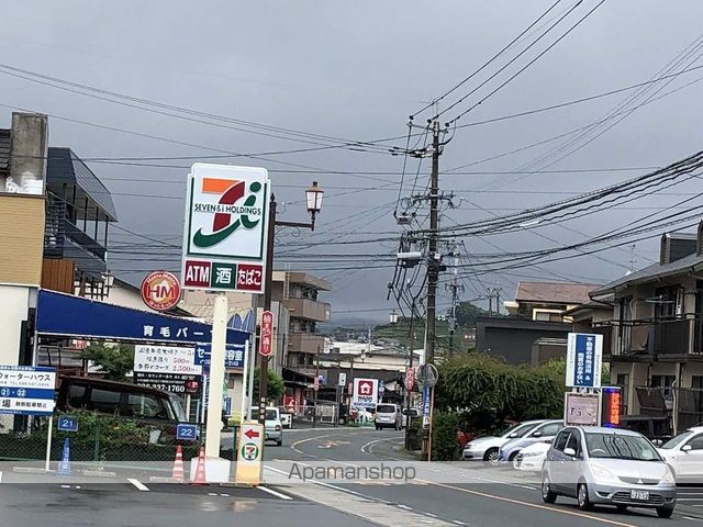 コンビニ　セブン（コンビニ）まで1000m