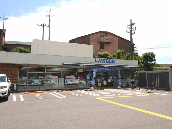コンビニ　ローソン箕面五丁目店（コンビニ）まで314m