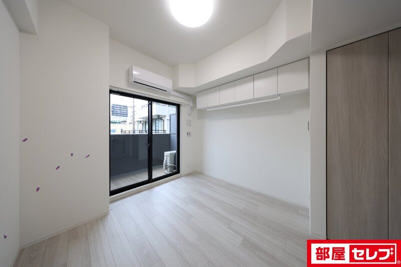プレリス浅間町フォルテラの居間写真