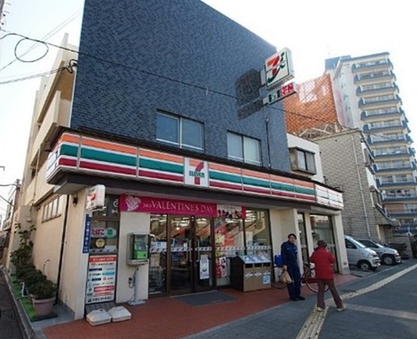 コンビニ　セブンイレブン大田区東六郷3丁目店（コンビニ）まで292m