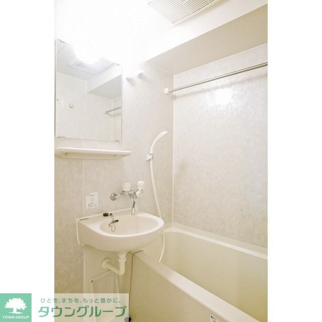 バス・シャワールーム　※同タイプ別部屋写真
