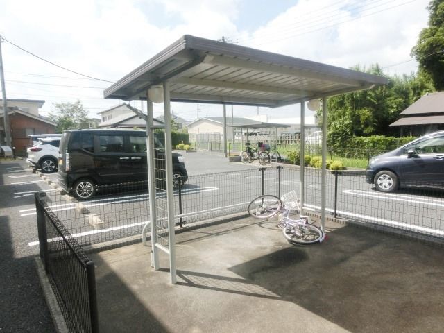 その他共有部分　屋根付き駐輪場