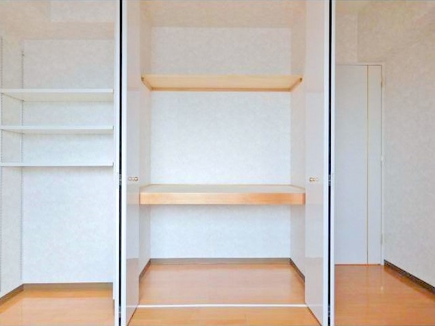 収納　各部屋にクローゼット完備しています♪