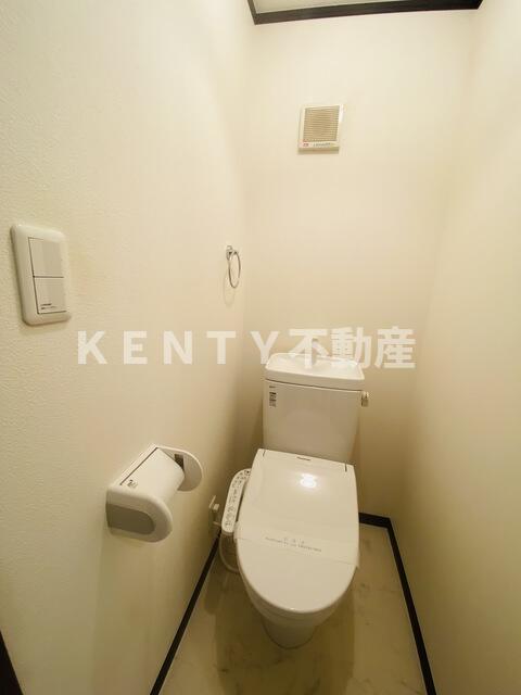トイレ　落ち着いたトイレです