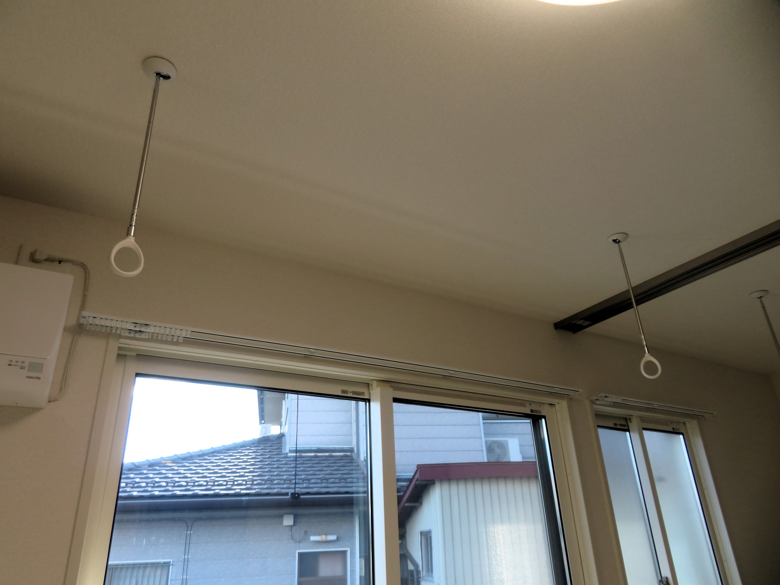 その他部屋・スペース　室内物干し機！雨の日に便利です！