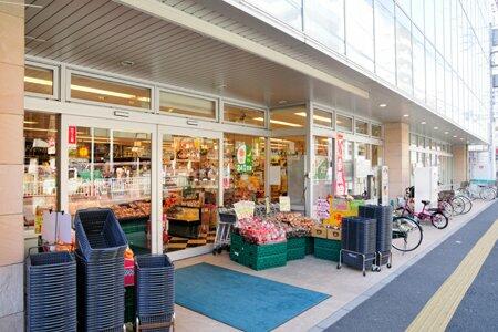 ショッピングセンター　ワイズマート浦安本店（ショッピングセンター）まで272m