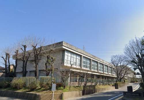 小学校　蟹江町立学戸小学校（小学校）まで778m