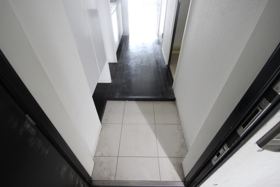玄関　※別部屋の写真です