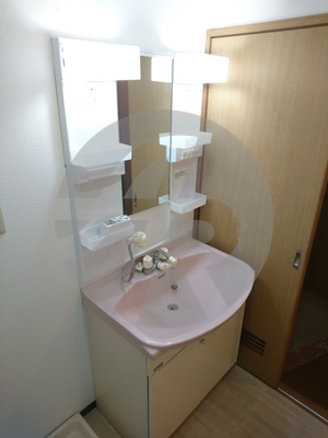 洗面設備　同仕様別部屋