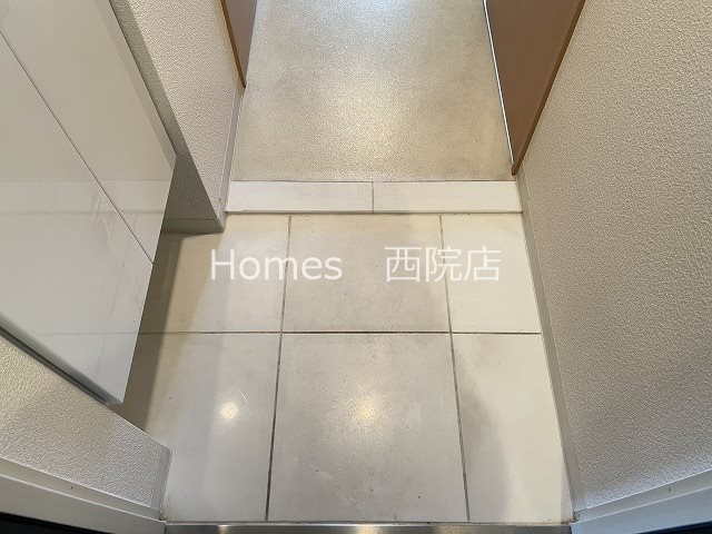 玄関　同タイプ別室