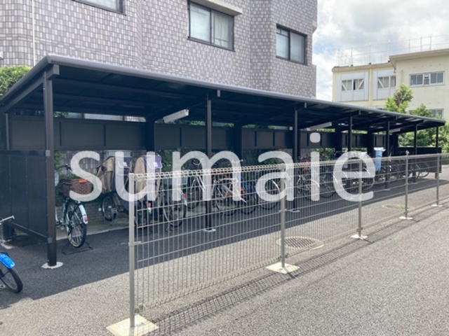 その他共有部分　屋根付き駐輪場。