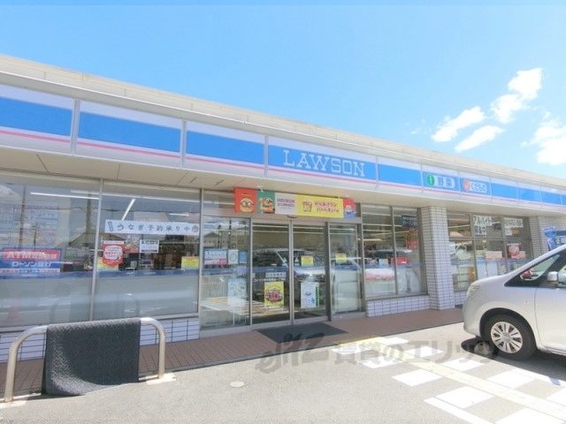 コンビニ　ローソン枚方長尾台一丁目店（コンビニ）まで700m