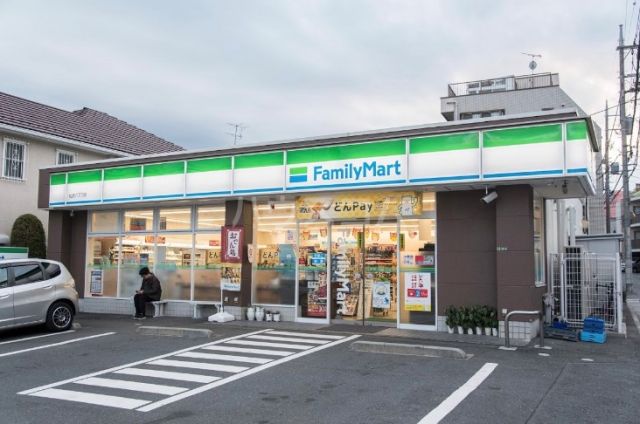コンビニ　ファミリーマート松原六丁目店（コンビニ）まで84m