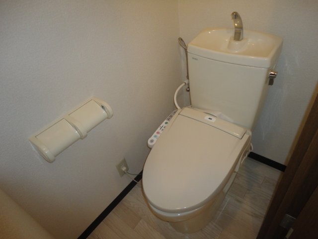 トイレ　トイレ