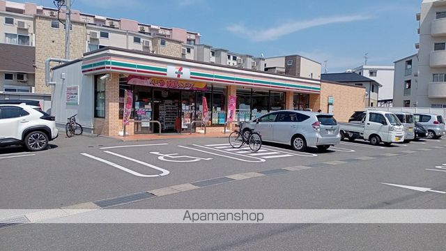 コンビニ　セブン－イレブン福岡宮竹小前店（コンビニ）まで339m