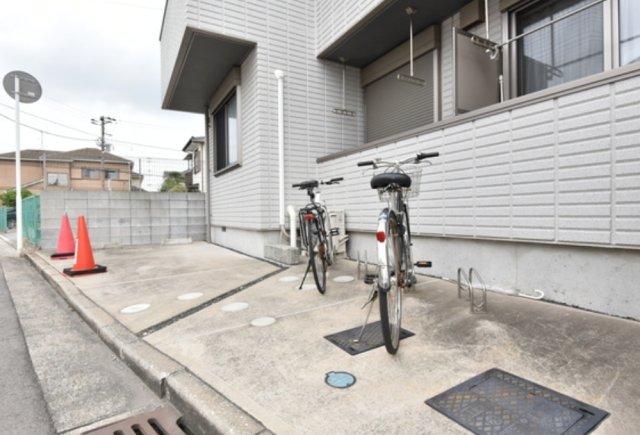 駐車場　耐震耐熱に優れた旭化成ヘーベルメゾン