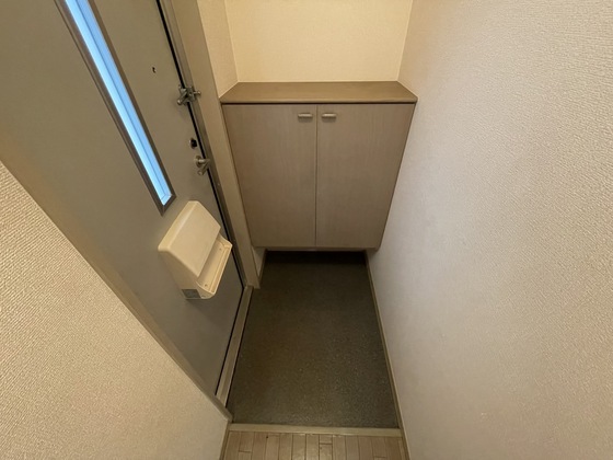 玄関　※別部屋の写真です