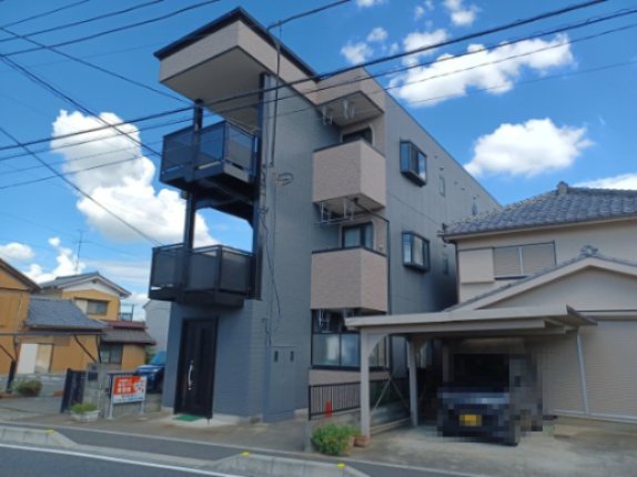 建物外観　外観は落ち着いています