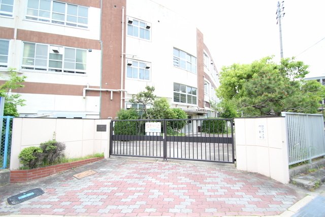 小学校　名古屋市立星ヶ丘小学校（小学校）まで700m