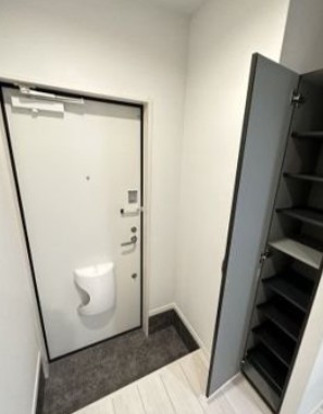 玄関　※同シリーズ別部屋参考写真