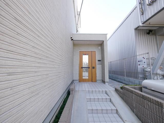 エントランス　★オートロック付き★