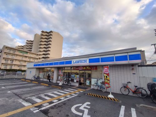 コンビニ　ローソン 長居公園南店（コンビニ）まで662m