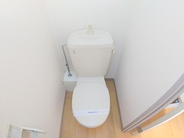トイレ　別部屋同仕様タイプ