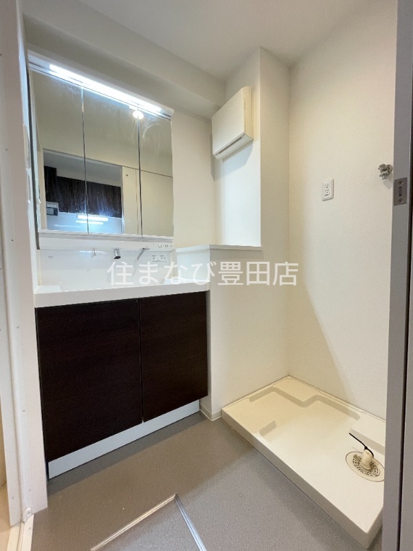 洗面設備　同型別部屋写真