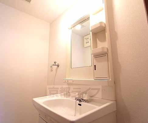 洗面設備　独立洗面台ございます