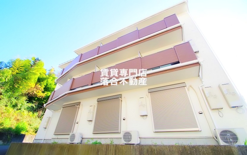 建物外観　2015年5月完成・築浅