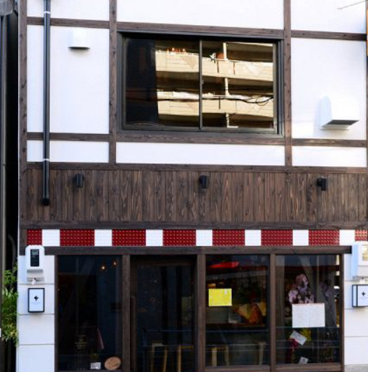 飲食店　チーズ家クヴェレ(Quelle)（飲食店）まで149m