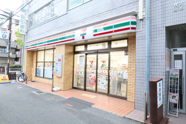 コンビニ　セブンイレブン神戸水道筋６丁目店（コンビニ）まで29m