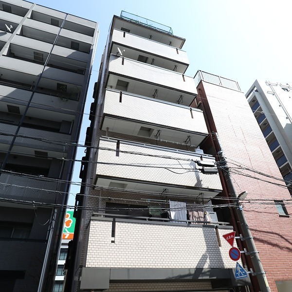 建物外観　鶯谷駅から徒歩5分☆都心へのアクセス良好♪