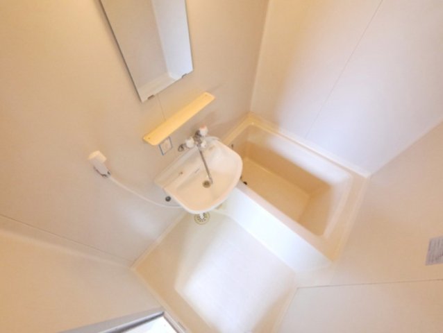 バス・シャワールーム　※別部屋参考写真