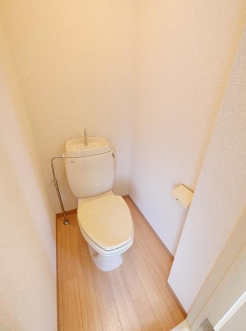 トイレ　※別部屋参考写真